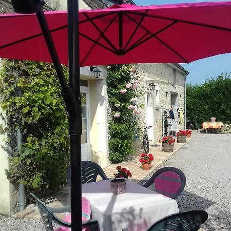 D'hotes Elvire Et Laurent Barbey Bed and breakfast