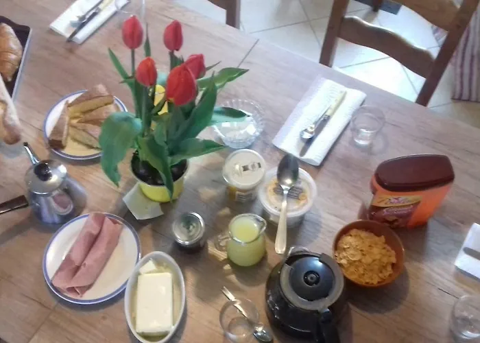 D'hotes Elvire Et Laurent Barbey Bed & Breakfast