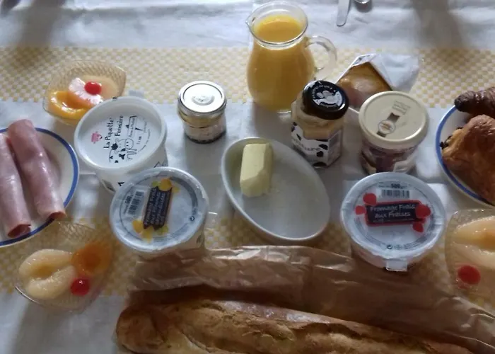 D'hotes Elvire Et Laurent Barbey Bed & Breakfast 4*