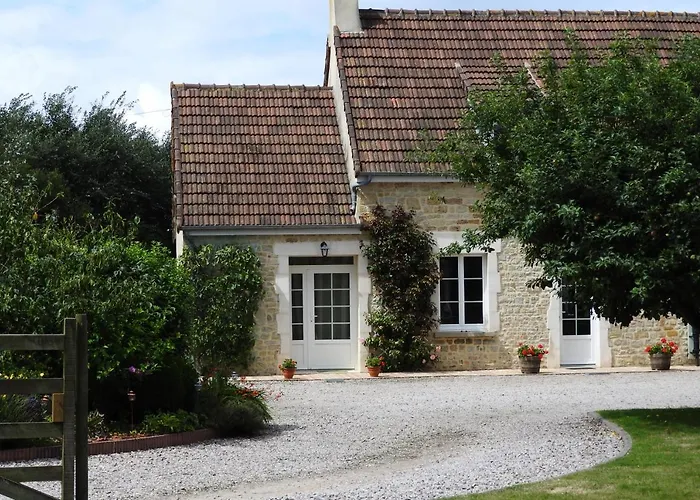 D'hotes Elvire Et Laurent Barbey Bed & Breakfast